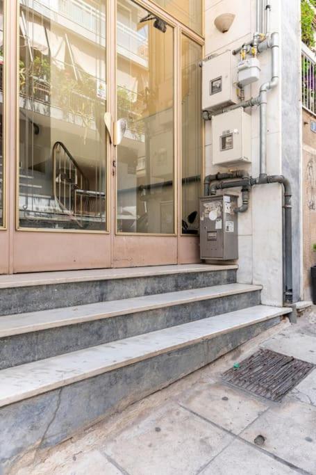 Under The Hill Apartment Athens Exterior photo