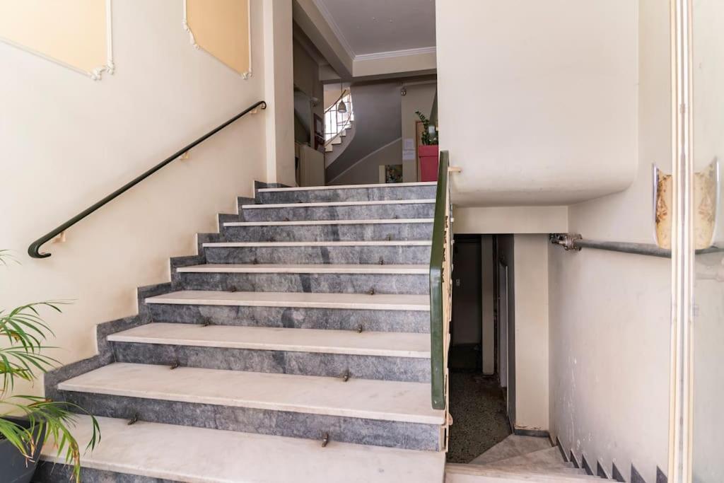 Under The Hill Apartment Athens Exterior photo